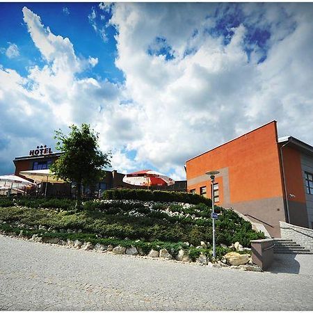 Hotel Esperanto Świdnica Buitenkant foto